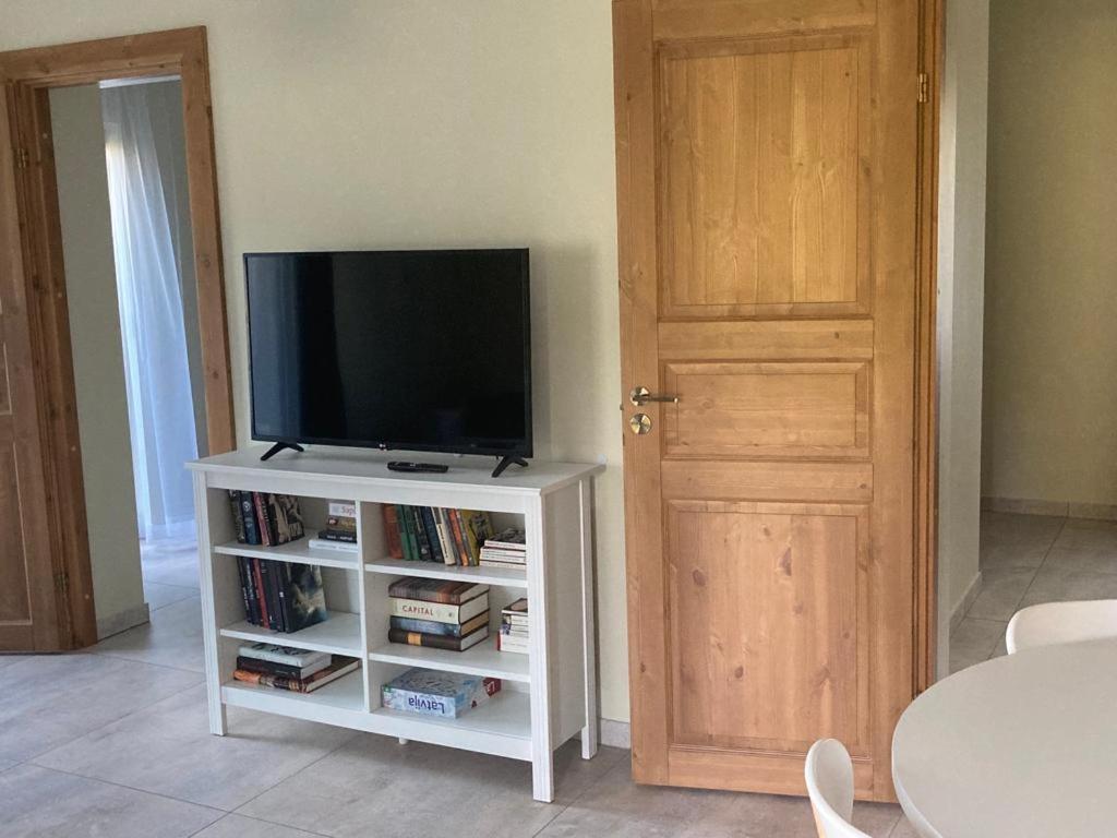 Luci Juras Apartamenti 2 Роя Екстер'єр фото